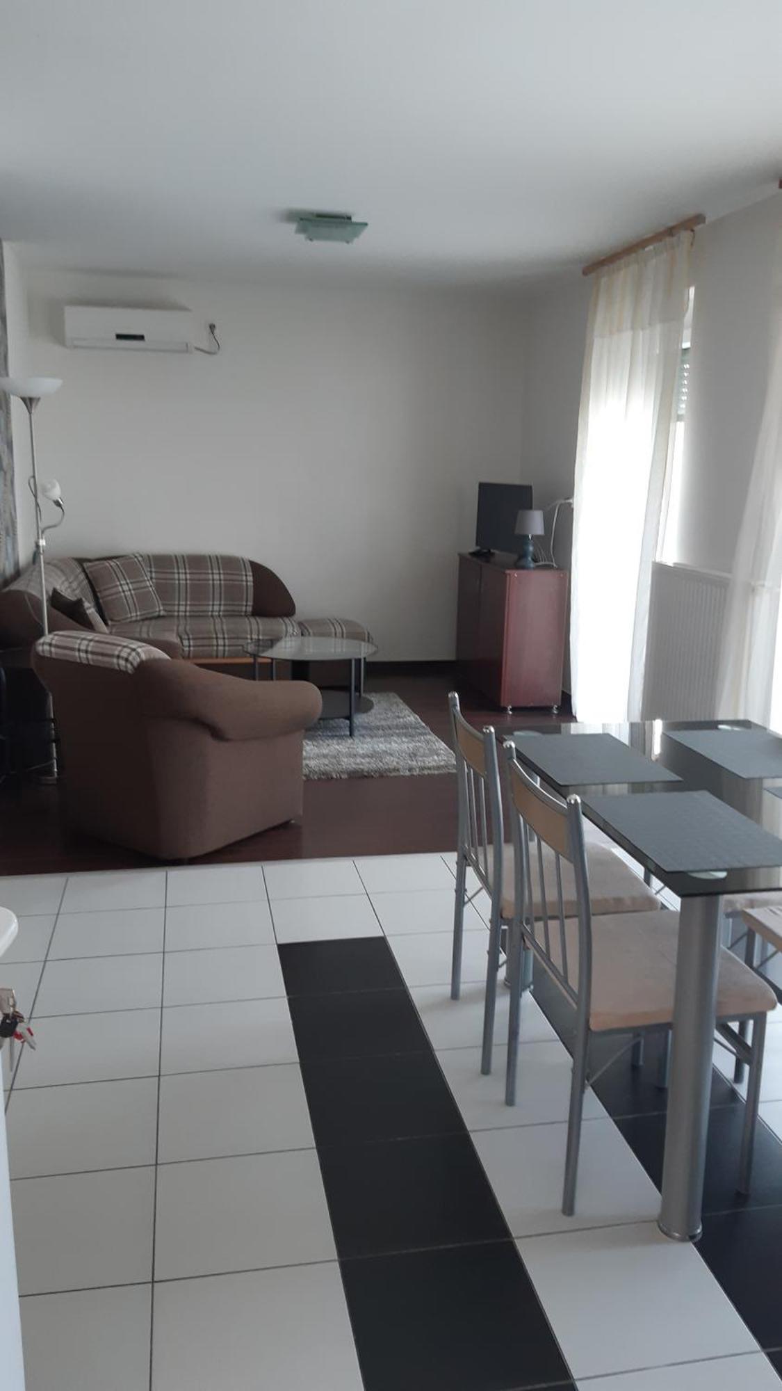 Mary Apartmanhaz Heviz Luaran gambar