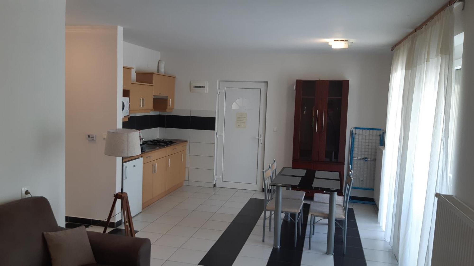 Mary Apartmanhaz Heviz Luaran gambar