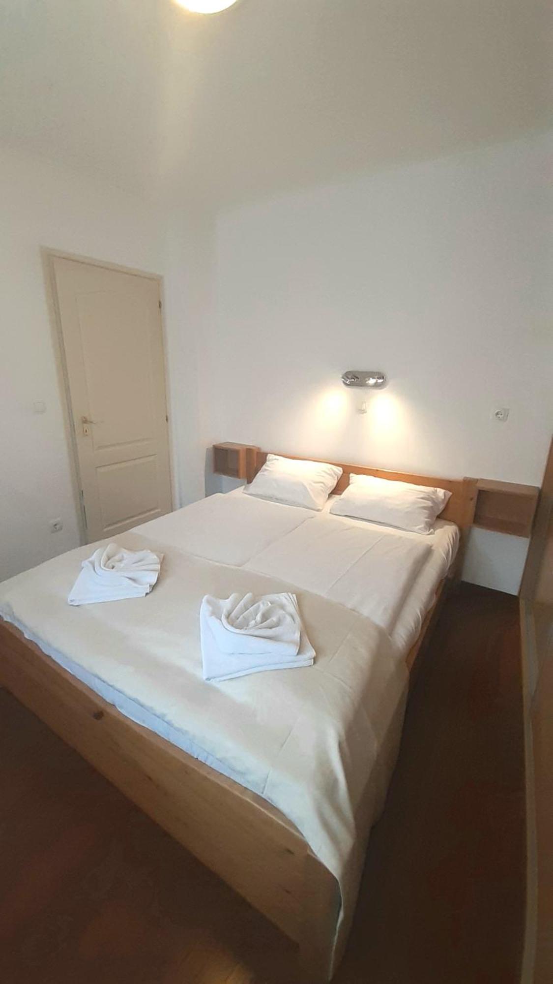 Mary Apartmanhaz Heviz Luaran gambar