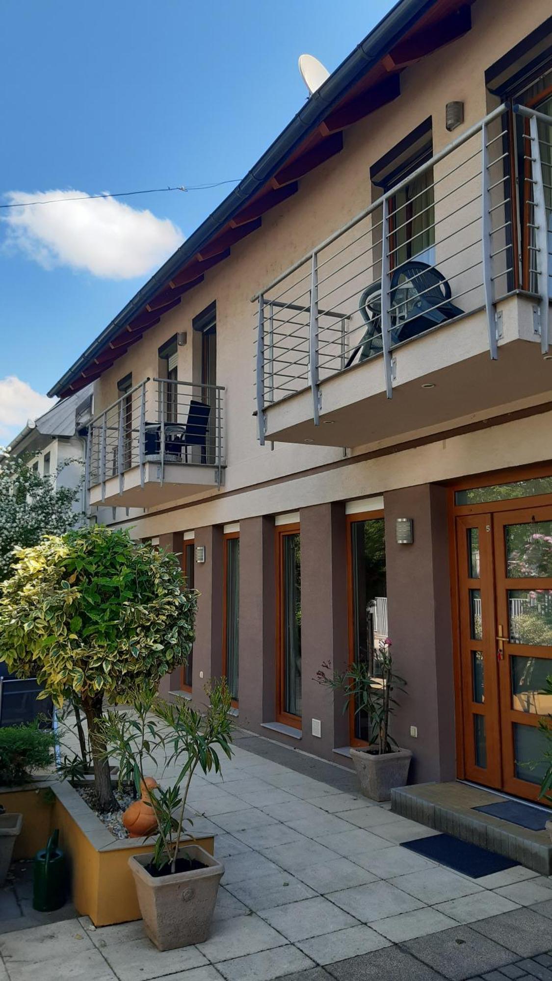 Mary Apartmanhaz Heviz Luaran gambar