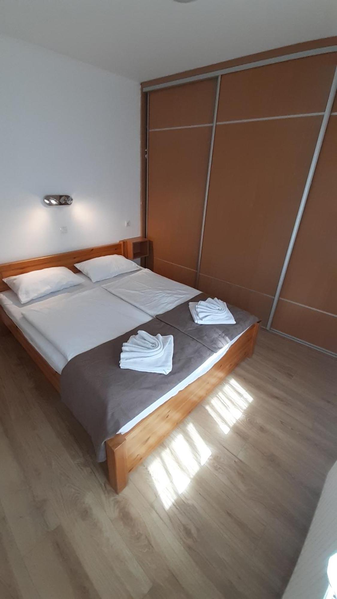 Mary Apartmanhaz Heviz Luaran gambar