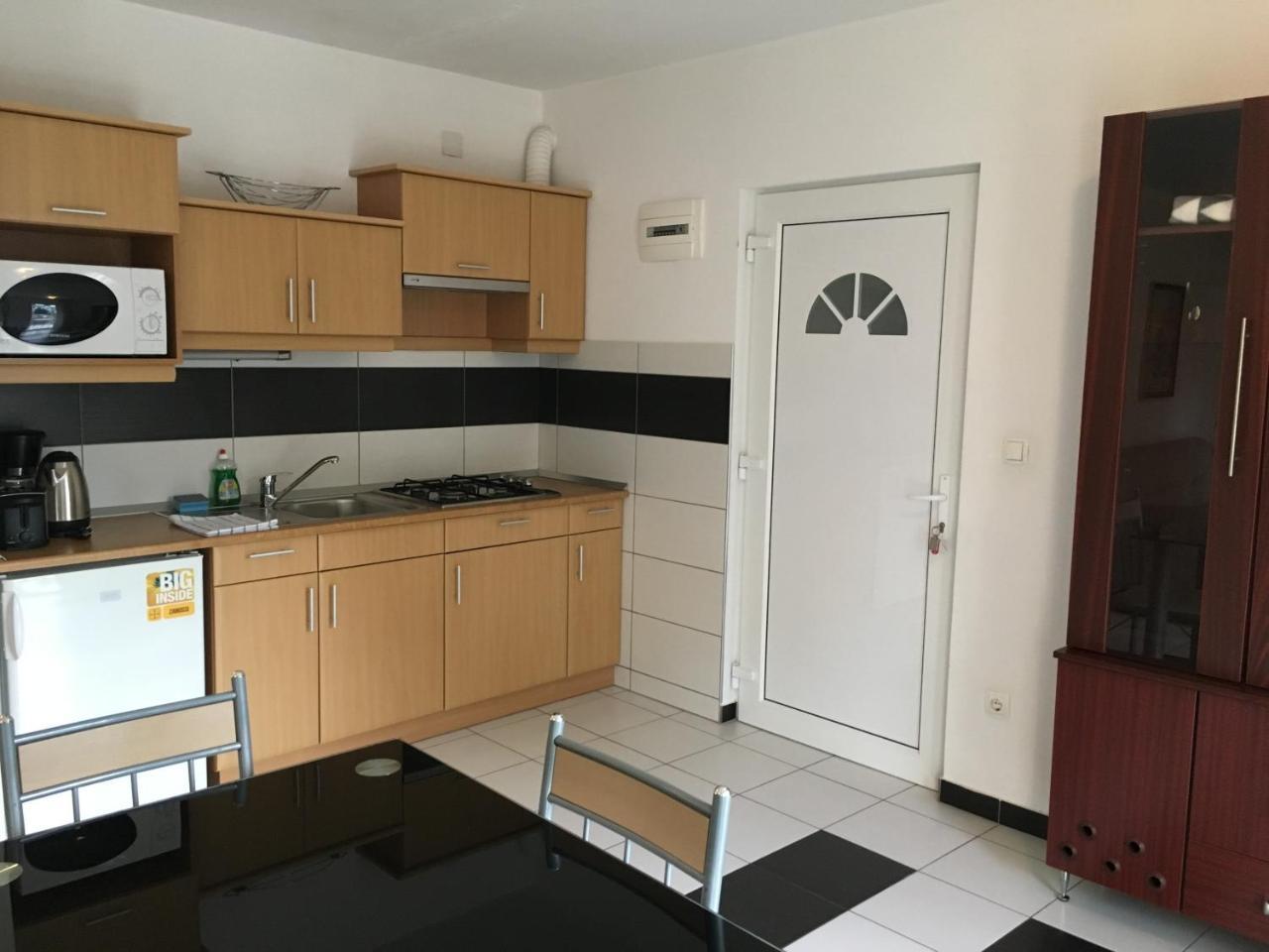 Mary Apartmanhaz Heviz Luaran gambar