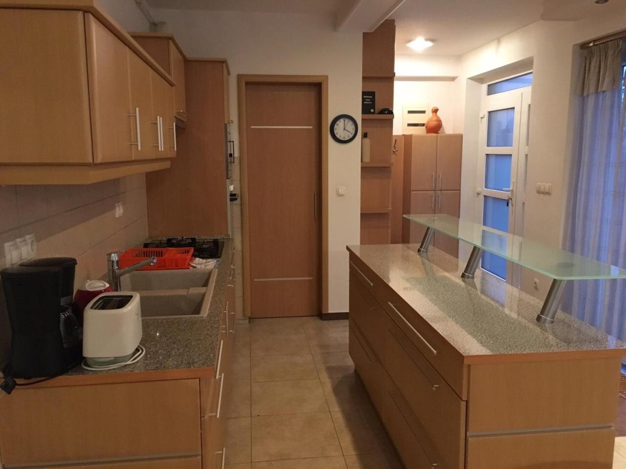 Mary Apartmanhaz Heviz Luaran gambar